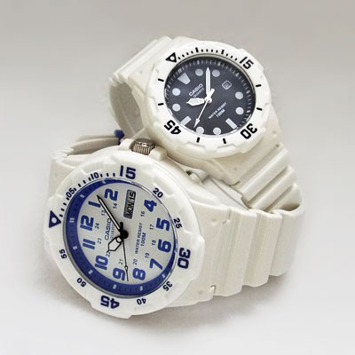 カシオ腕時計MRW-200HC-7B2 & LRW-200H-1E
