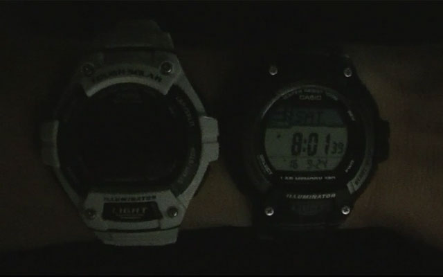 カシオ腕時計W-S220-1A と W-S220C-7B
